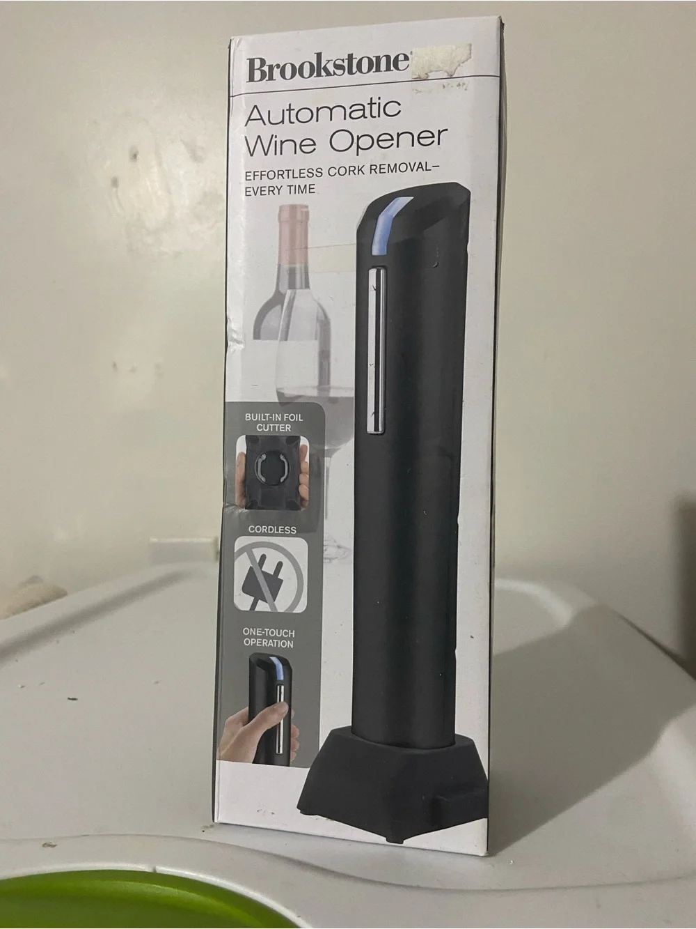 Brand New Brookstone Automatic Wine Opener Effortless Cork Removal